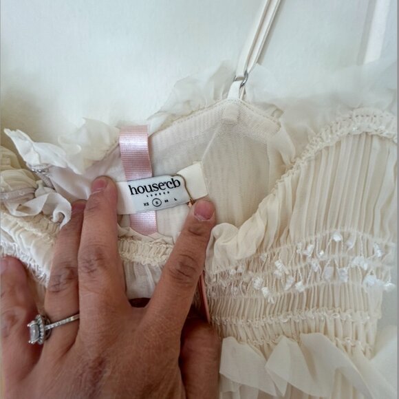 HOUSE OF CB‎ 'Solana' Ivory Sequin Pleat Maxi Dress white NWT size Small - Picture 10 of 12